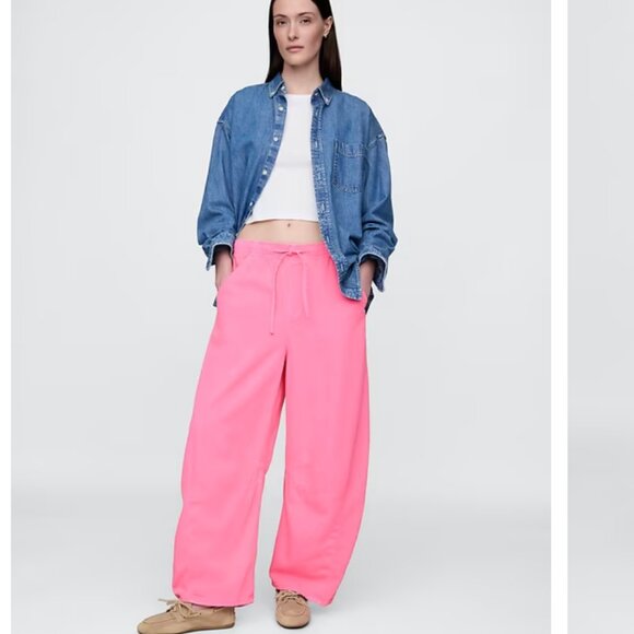 NWT GAP Mid Rise Easy Horseshoe Jeans Bright Pink Denim | Size Small - Picture 3 of 12